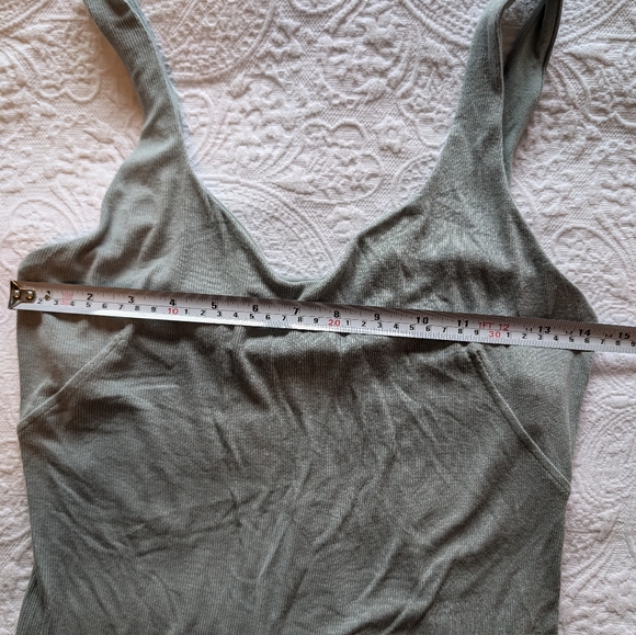 Rare Lululemon ribbed micro-modal semi-sweetheart neck tank top - Picture 10 of 11
